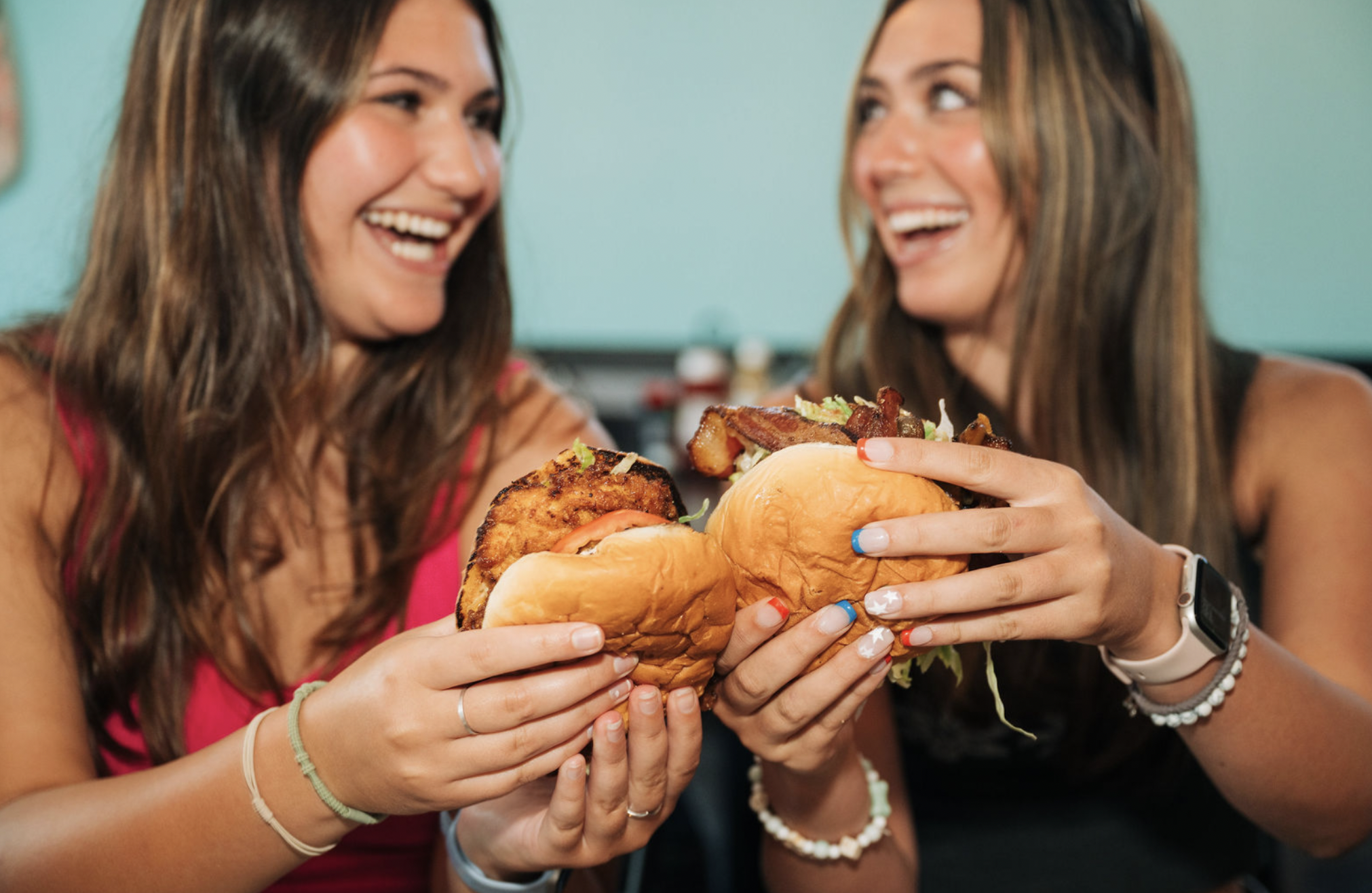 フレーバーズベティーバーガー Surfin' Betty's Burger Bar | Discover Fresh Flavors – Join Us Today
